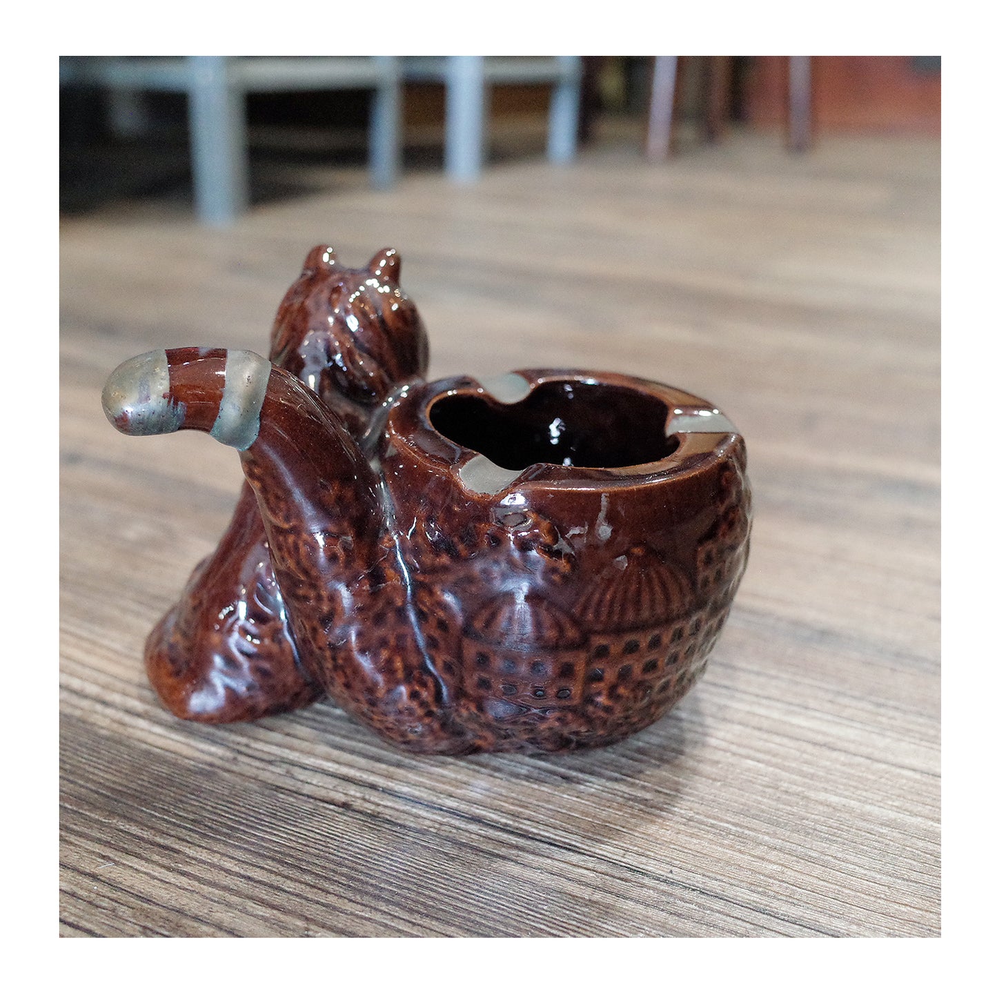 西班牙帶回老件.kaveewee.habana等雪茄環裝飾.曲面玻璃絨布底雪茄菸灰缸.稀有品