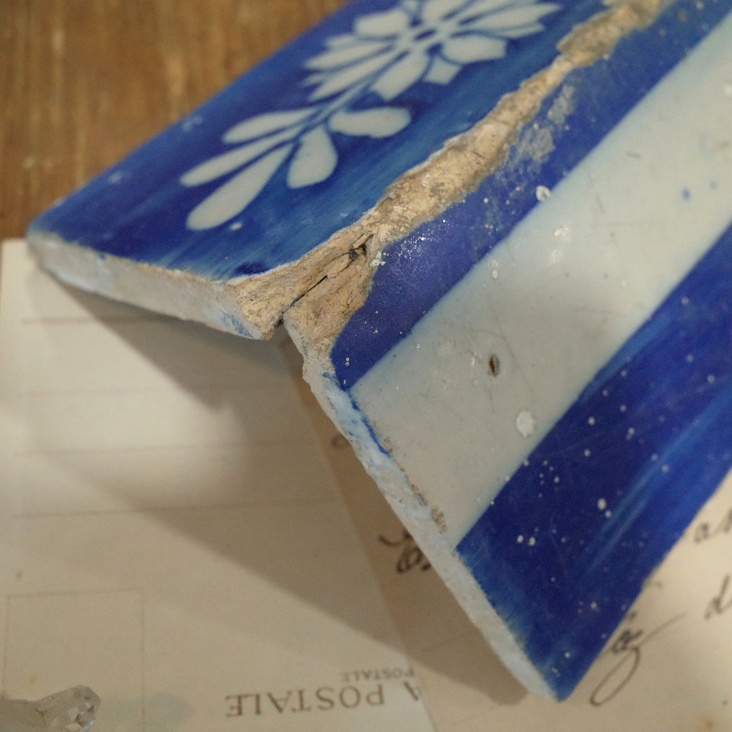 葡萄牙老件.古董藍白瓷磚.藍底白花手工轉折老磁磚.擺件#收藏品